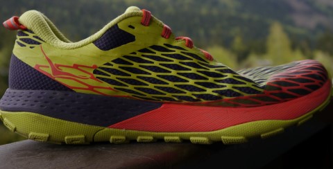 Hoka instinct 2025